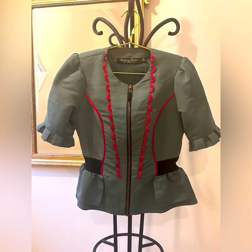 Twelve by Twelve Pine green short-sleeved Blazer with Red Trim (M)